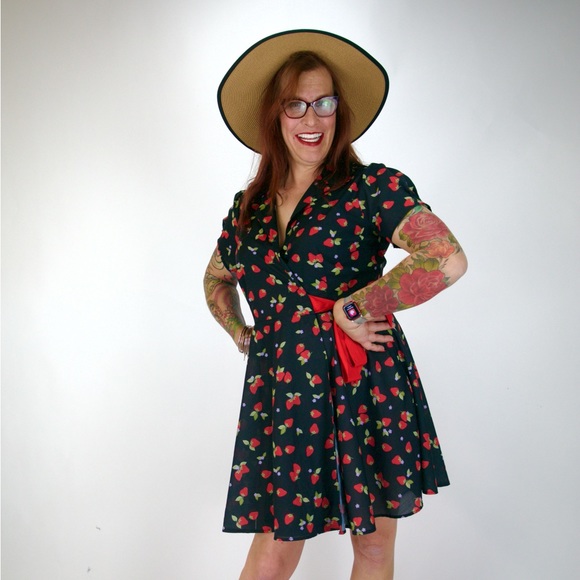 Meet your Posher, Christine - Picture 3 of 3